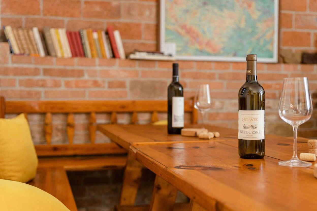 Apartman Cabernet Velke Pavlovice Luaran gambar